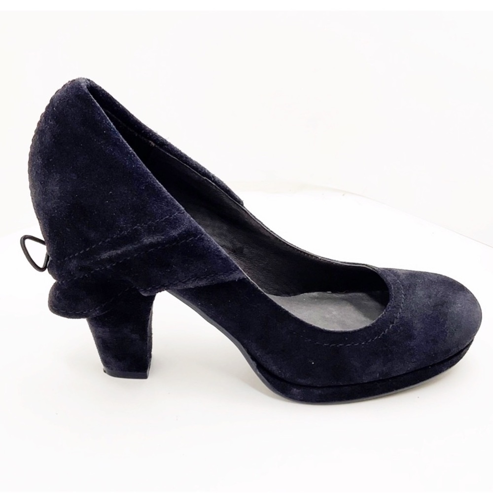 {Apepazza} St Tropez Black Suede Skirted Pump